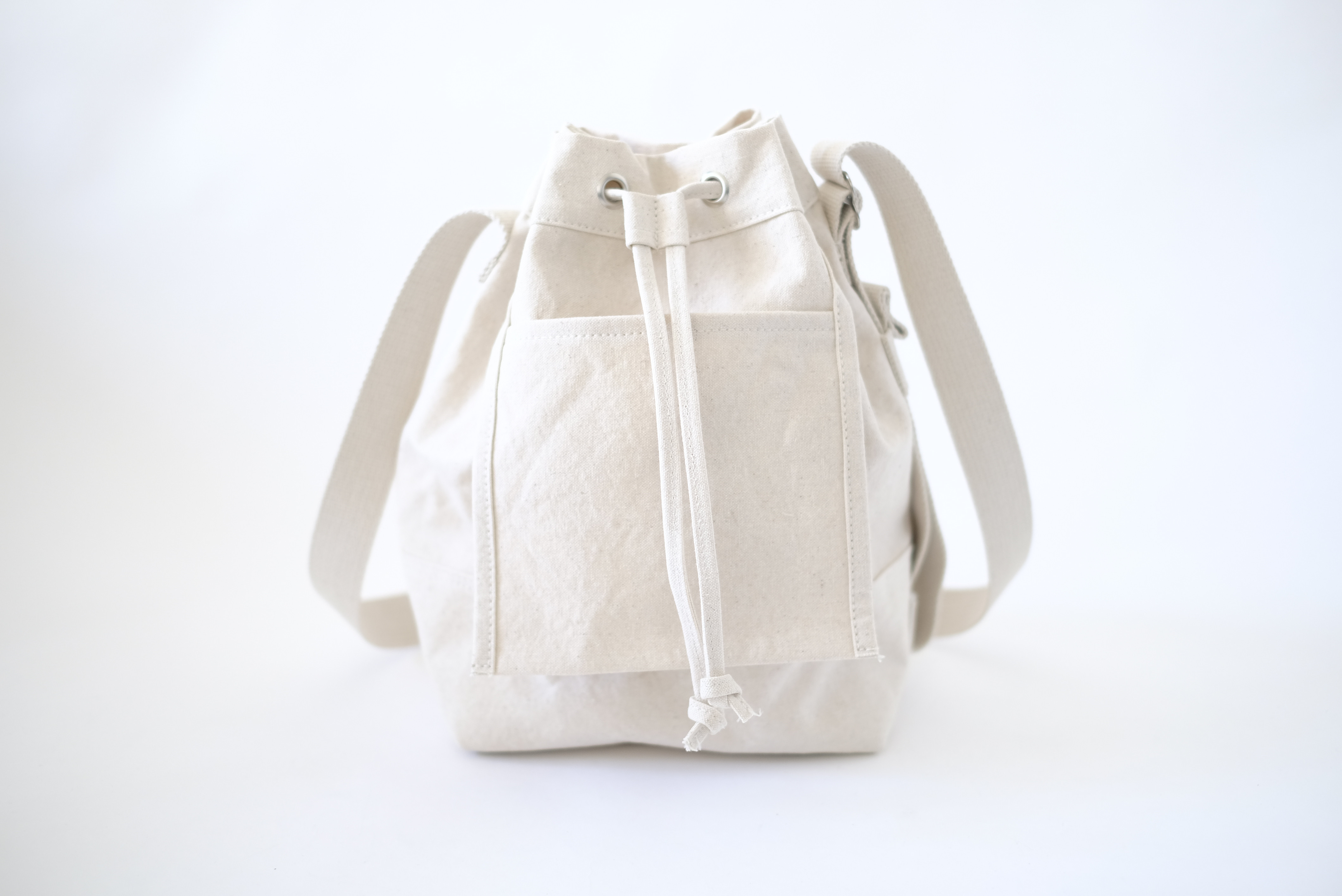 【ドローストリングショルダー】巾着バッグ　帆布キャンバス　エクリュ