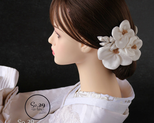 絹花 正絹の花飾り〈ホワイト／7点〉｜白無垢・色打掛・結婚式に