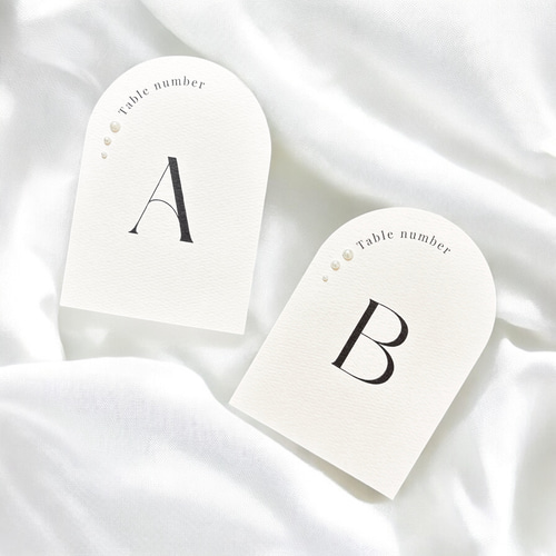 テーブルナンバー】パール 結婚式 アーチ型 シンプル 席次表・席札