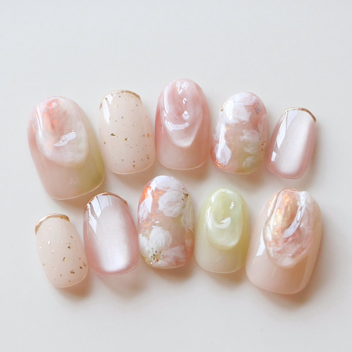 fiori’z nailページ Agunik Riche／押し花ネイル／水彩フラワーネイル／手書き