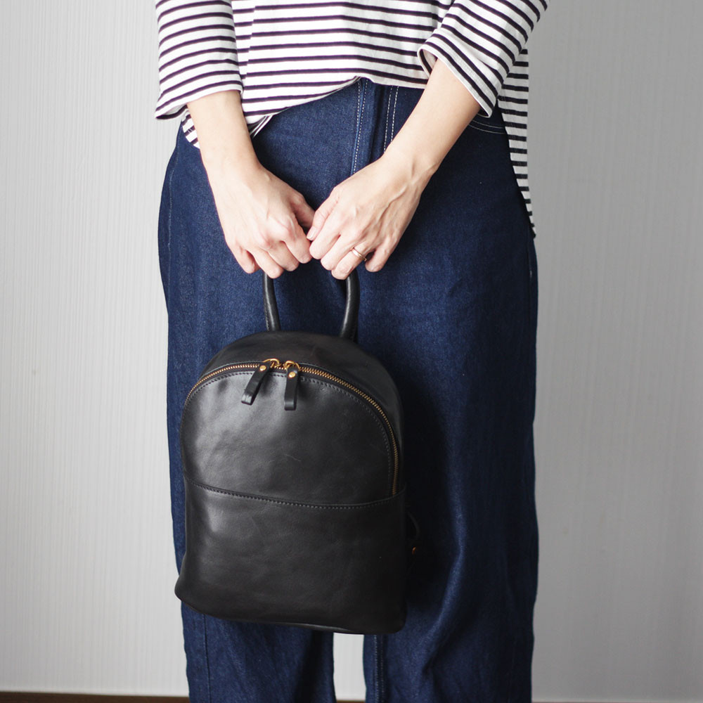 本革 シンプルミニリュックサック 小さめ 軽い レザー 牛革 ダブルファスナー 大人可愛い 通勤 通学 B-367