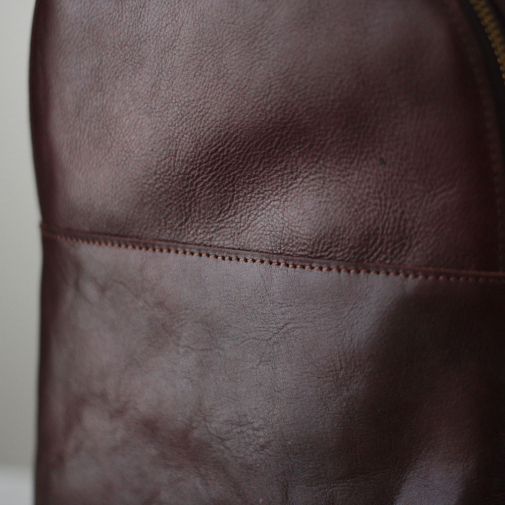 本革 シンプルミニリュックサック 小さめ 軽い レザー 牛革 ダブルファスナー 大人可愛い 通勤 通学 B-367