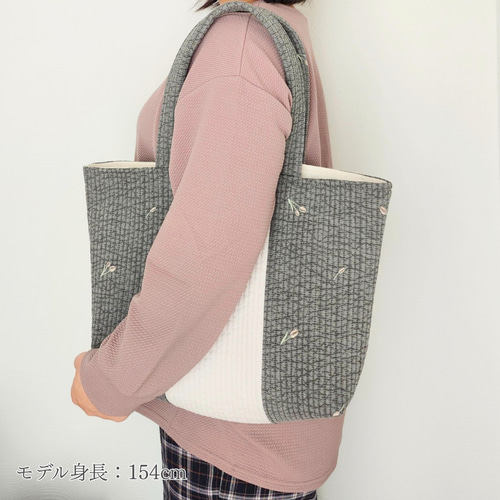 チューリップ刺繍 A4 ヌビバッグ ♡ パール イニシャル 丸洗い バイ