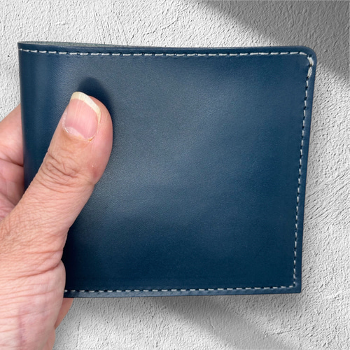 二つ折り本革財布 ネイビー×ナチュラル 〜使い込む程に手に馴染んで