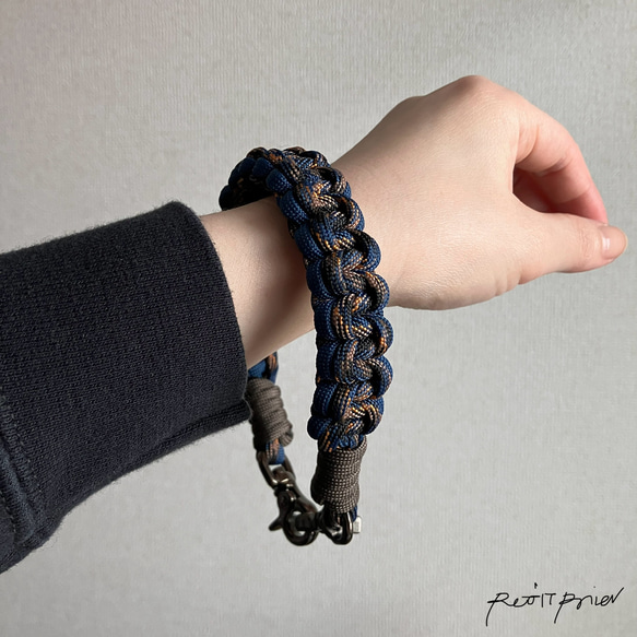 RENEWAL】№48. パラコードスマホハンドストラップ ーうねうねー