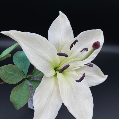 クレイフラワーカサブランカ 本物みたいな粘土のお花 ☆ 純白のカサブランカとドウダンツツジ