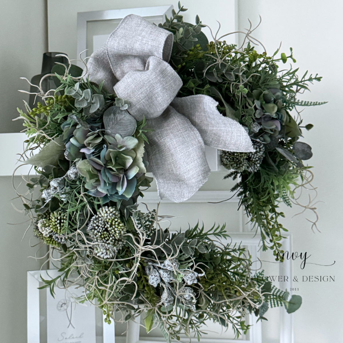 生花風｜フェイクフラワーの馬蹄型リース｜造花リース｜アーティフィシャルフラワー｜幸運を呼ぶおしゃれリース｜あじさいリース