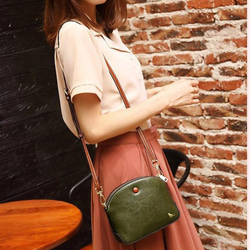 本革 ショルダー レディースバッグ 斜めがけショルダー付き ボディバッグ 長財布が入る　猫ログ選べる！ 4枚目の画像