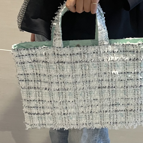 リントンツイード Mサイズマチなし A4が入るトートバッグ フェザー