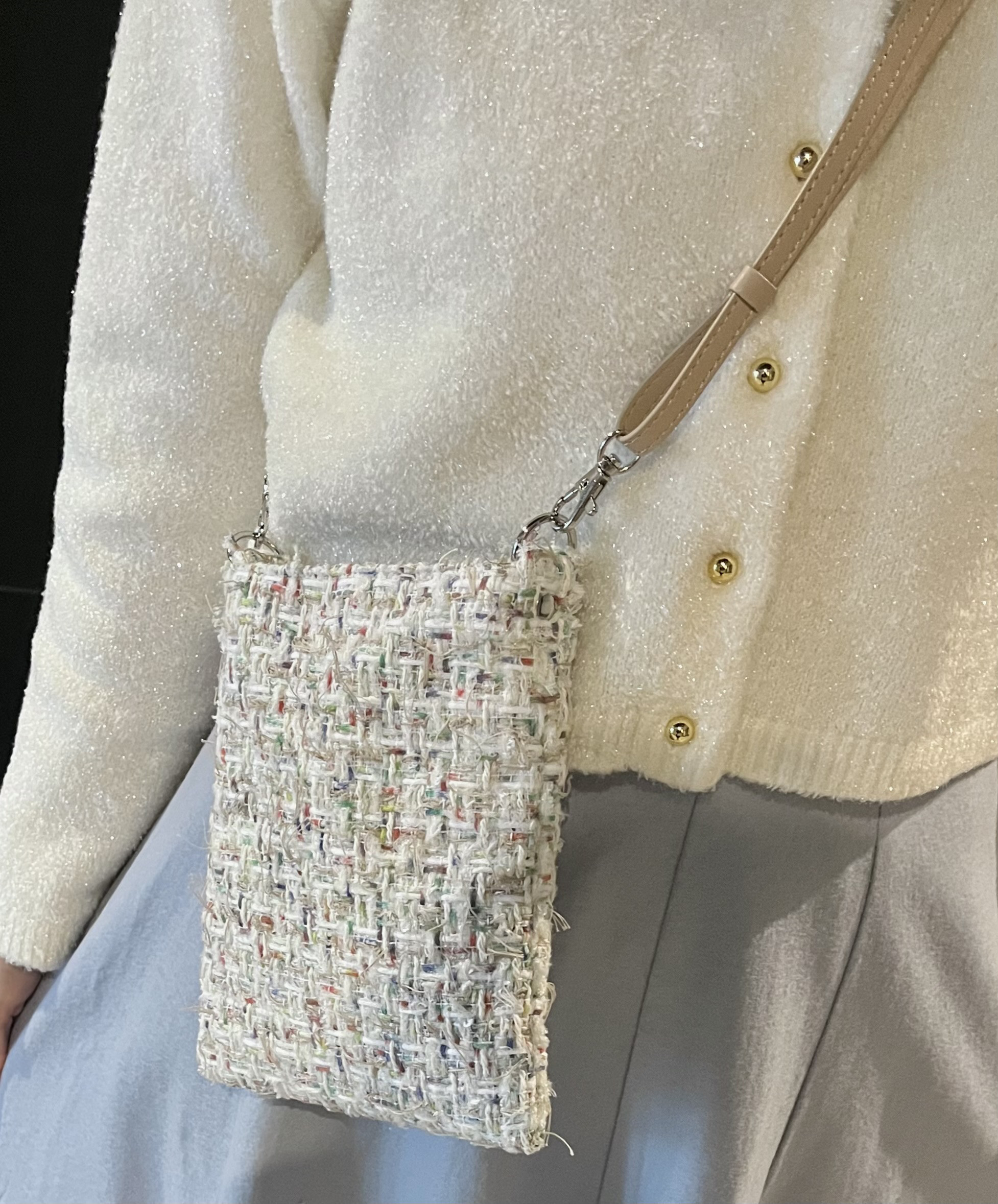 リントンツイード　スマホポシェット　オフホワイト×マルチカラー