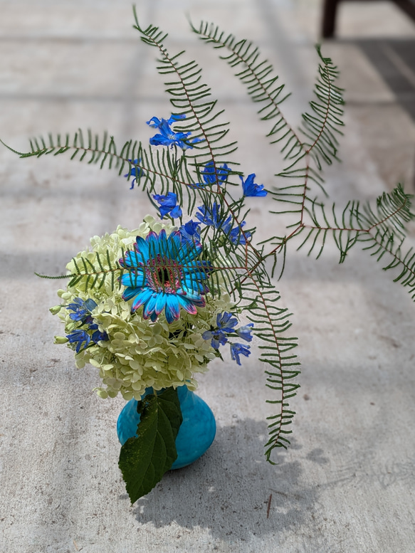 ターコイズブルーのフラワーベースA 一輪挿し・花瓶・花器 エゾノコ