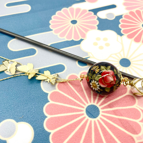 和模様と揺れる蝶のかんざし かんざし Noire Neige 通販 18984320