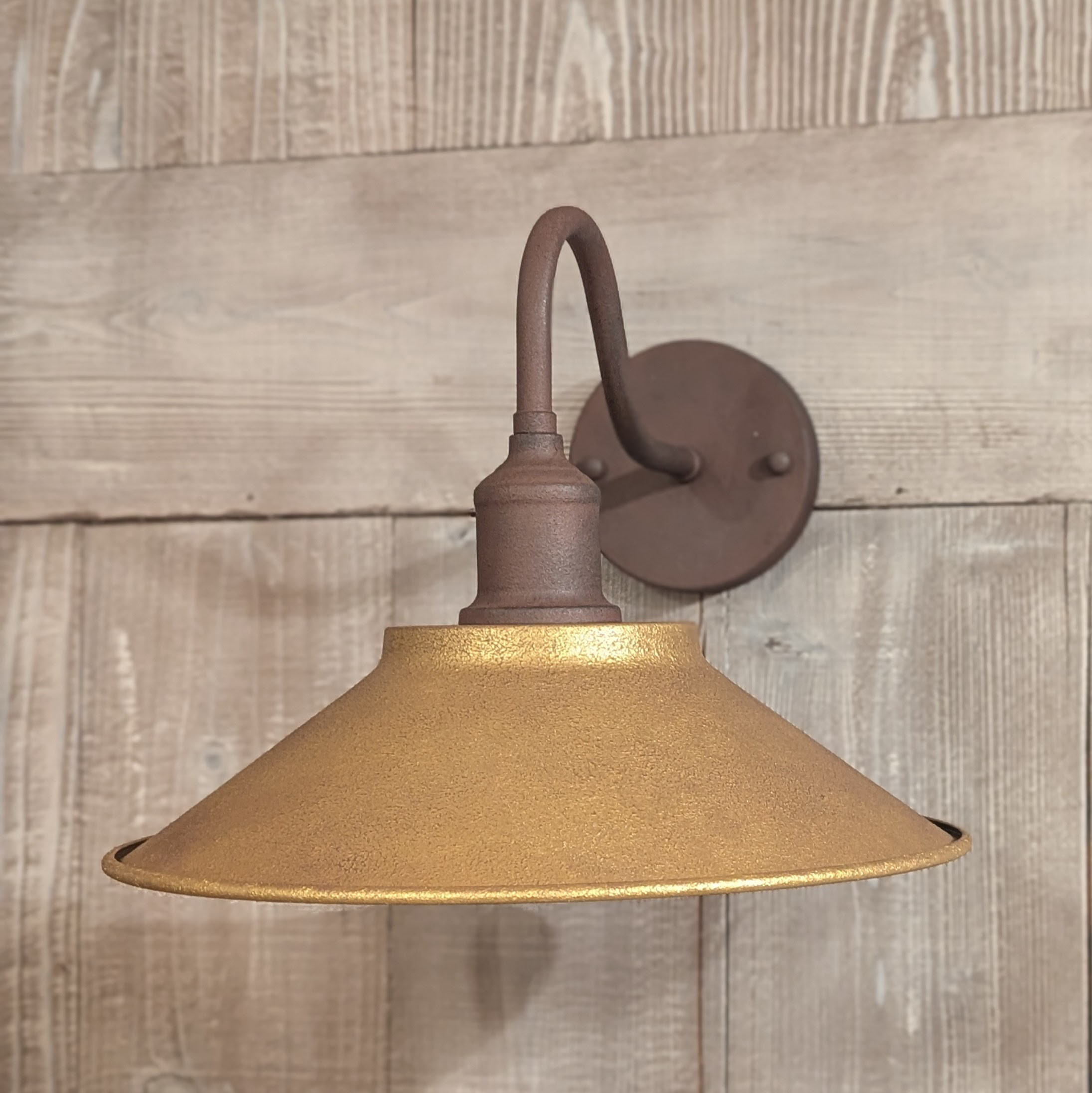 レトロな外灯 鋳肌真鍮色／コッパーベース古塗装【受注生産】