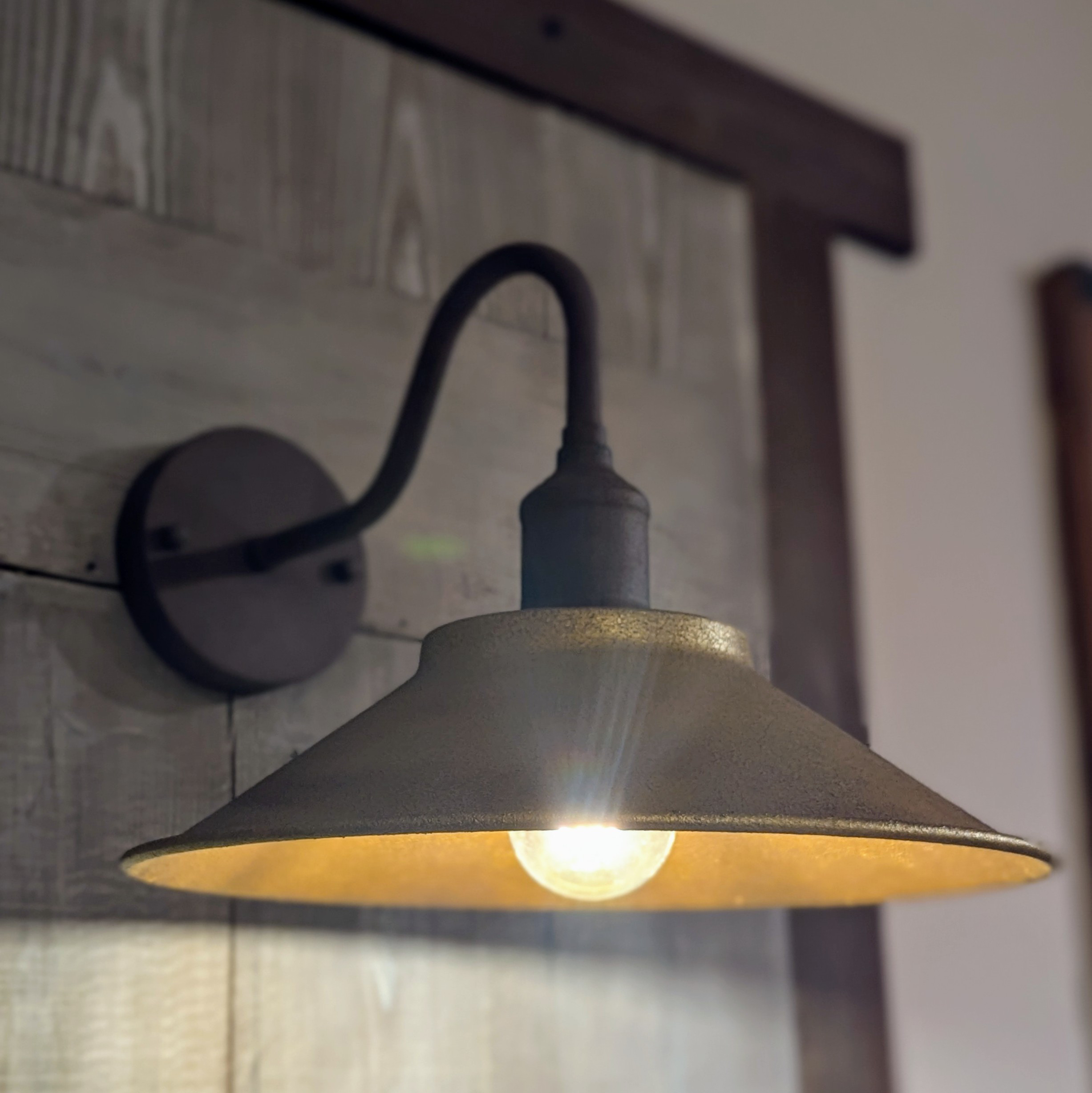 レトロな外灯 鋳肌真鍮色／コッパーベース古塗装【受注生産】