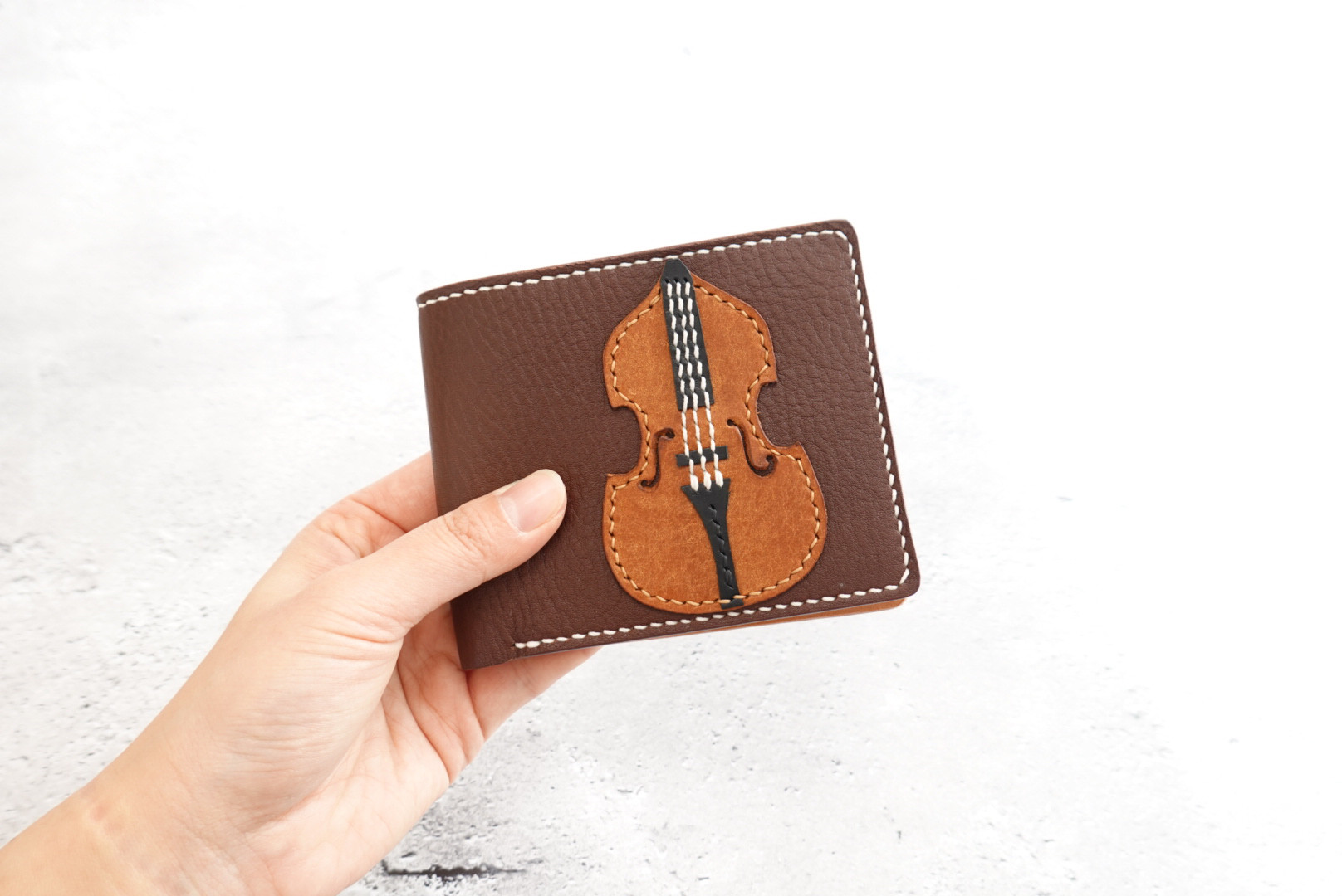 【本革】財布・二つ折りシンプル・コントラバス