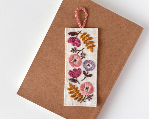 Garden 秋色 刺繍のしおり ブックマーク/レッド 花モチーフ 読書を彩る
