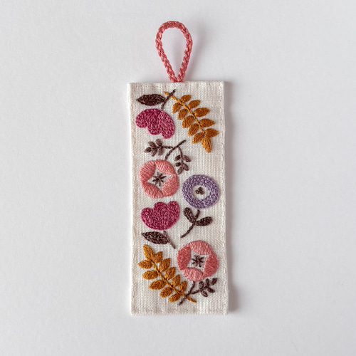 Garden 秋色 刺繍のしおり ブックマーク/レッド 花モチーフ 読書