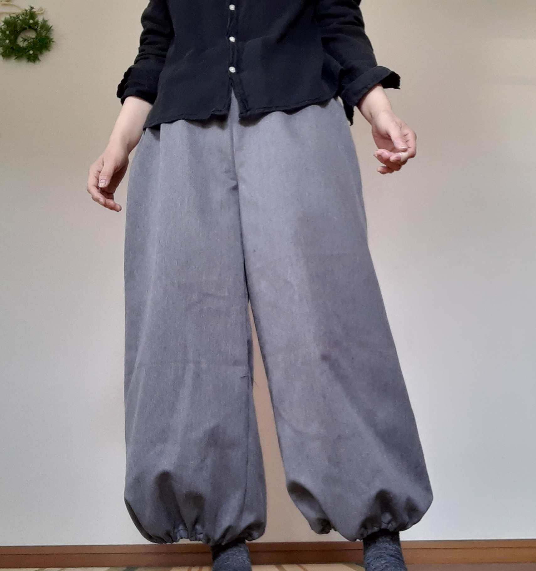 バルーンパンツグレーウエストゴムポケット大き過ぎの個性的 4,964円