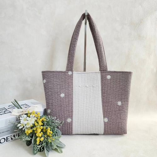 マーガレット刺繍 A4 ヌビバッグ ♡ パール イニシャル 丸洗い バイ