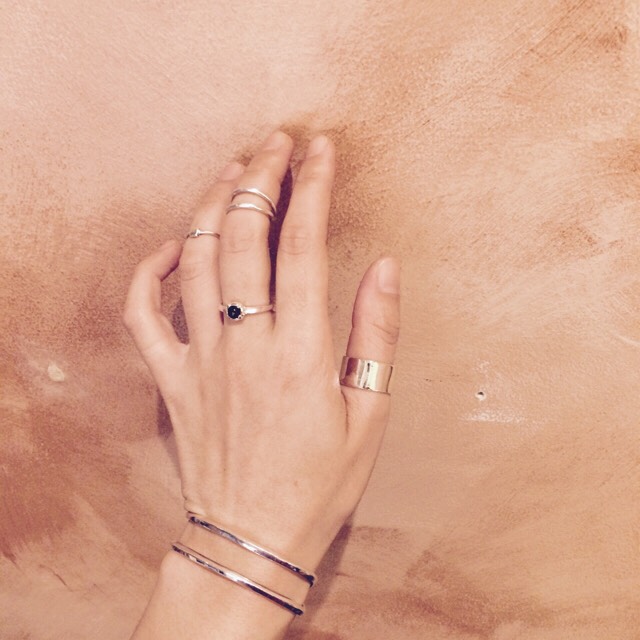 純銀製＊オニキス 唐草枠シンプルリング