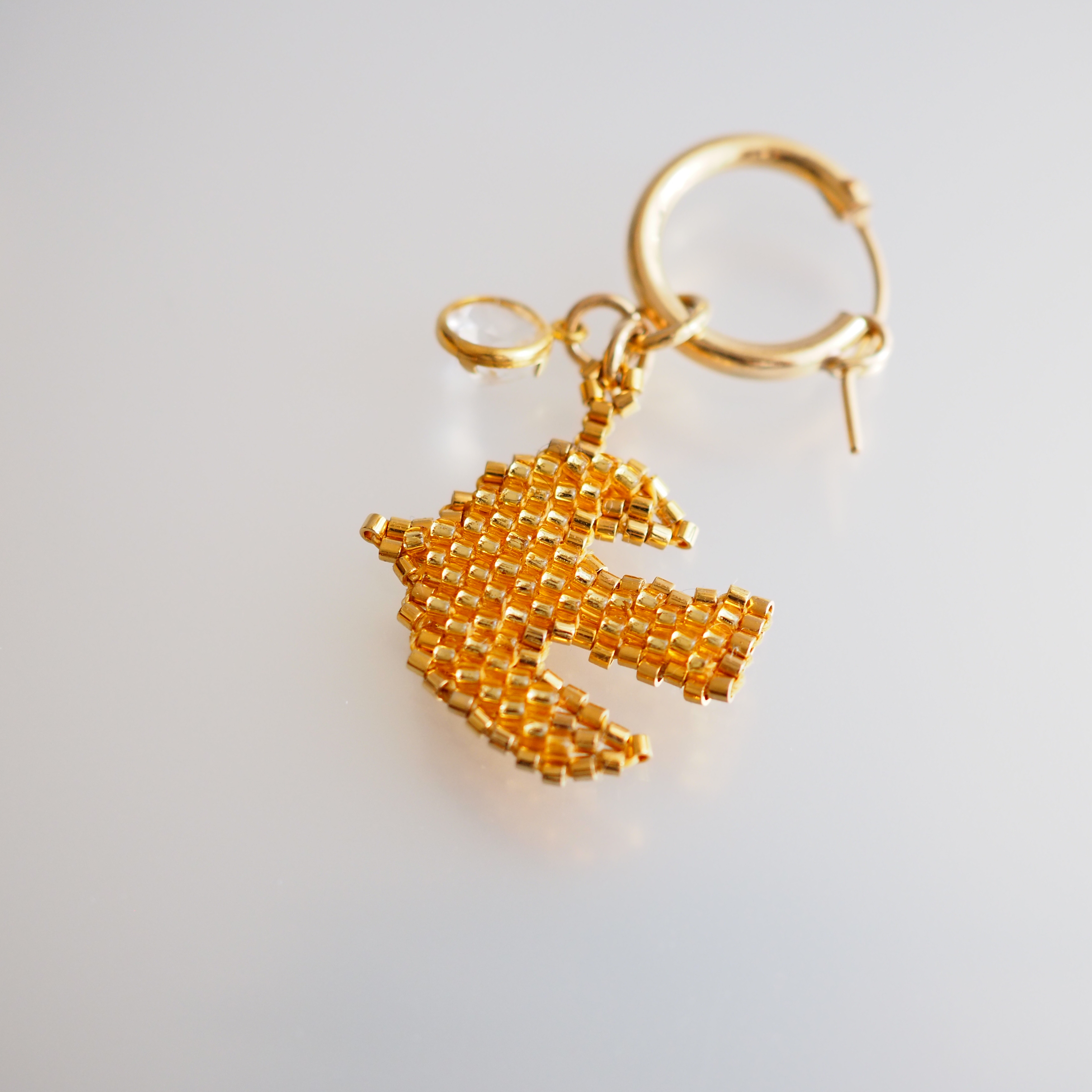 鳥とクォーツのゴールドフィルドフープピアス【受注】箱入りラッピング無料　送料無料