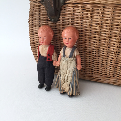 アンティークドール 男の子人形 民族衣装風