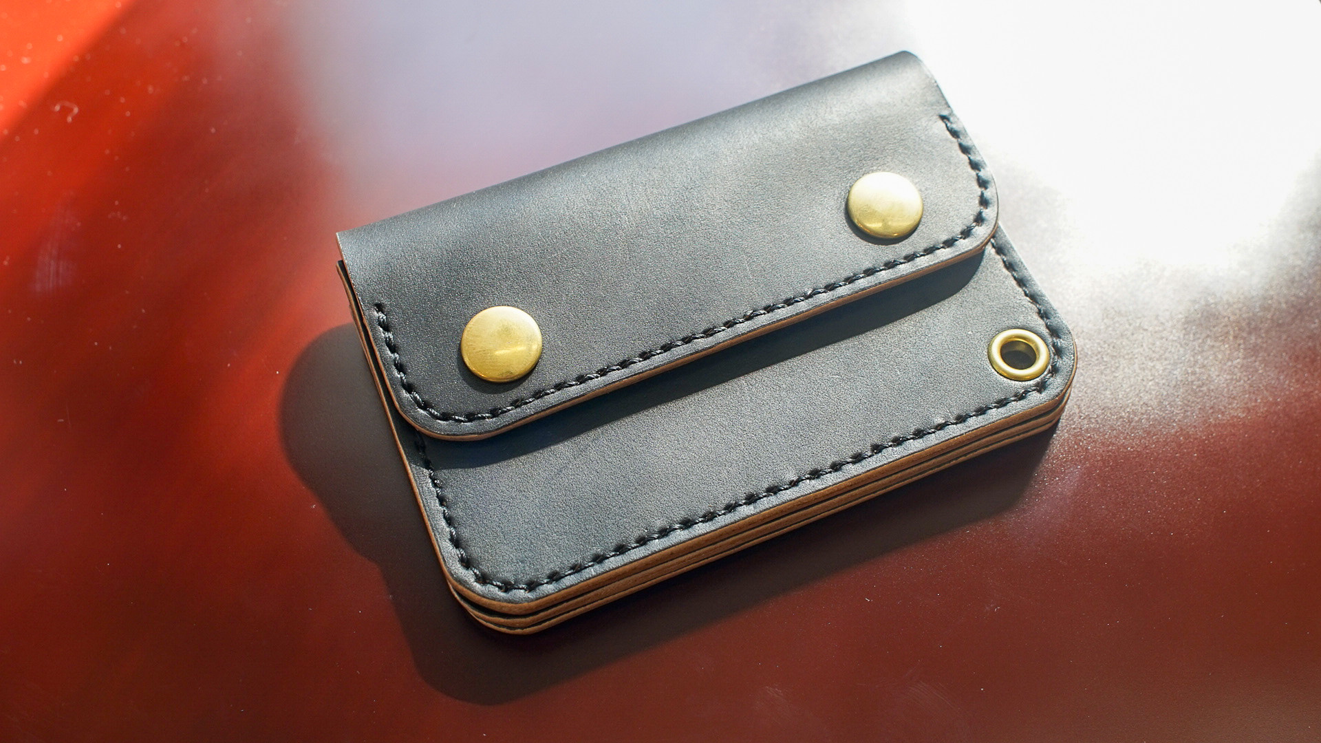 本革 トラッカーウォレット ショート MW茶芯丘染め 3層 手縫い ウォレット