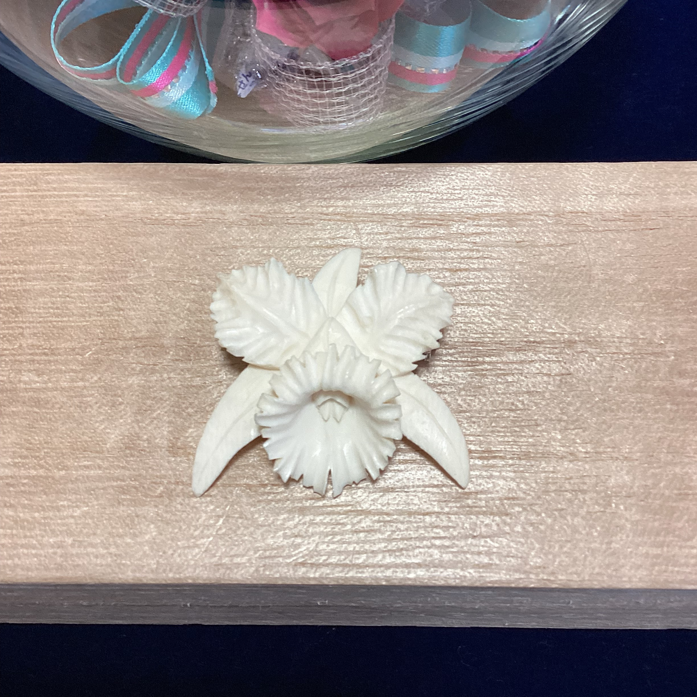 ☆本象牙2wayブローチ、ペンダント（カトレア）　※H-25