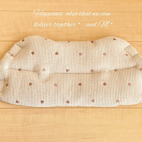 あごのせクッション　現品限り　ヌビ　刺繍タグ付き 096a1ab1e264eac5441d17f614562e
