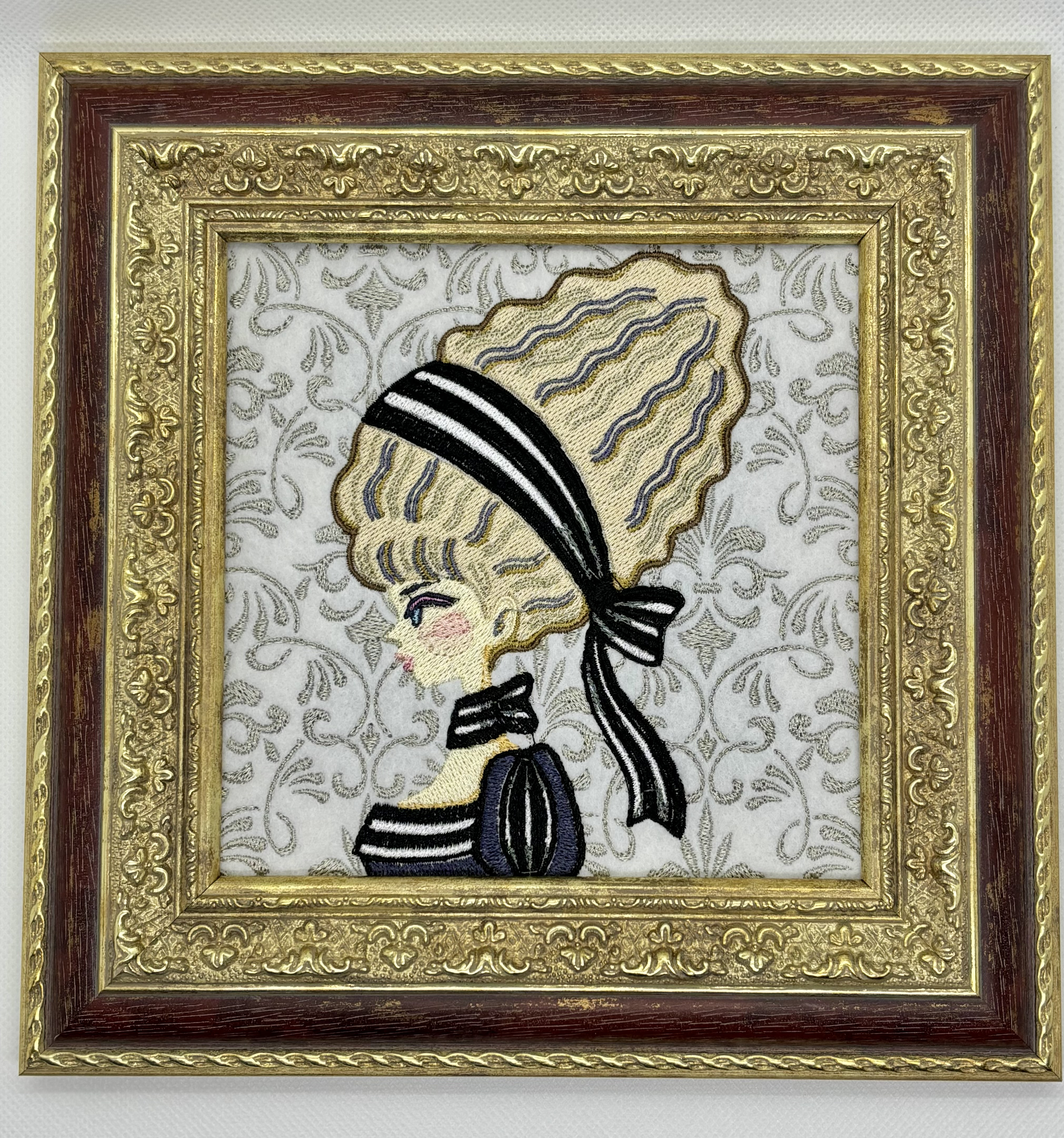 刺繍アート　Monochromatic Coordination 3/10