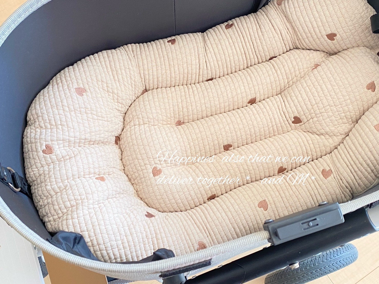 ✨基本サイズより調整無料✨韓国生地　ハート刺繍　ベージュ　カート用クッション　カートクッション　エアバギー