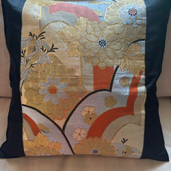 2539豪華刺繍の袋帯リメイク！春色のタッセル付き正絹テーブル