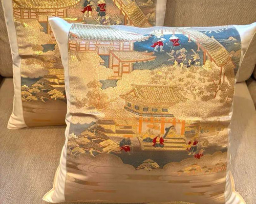 2446豪華刺繍の袋帯リメイク　正絹クッションカバー2枚セット40cm✖️40cm 2760豪華刺繍の袋帯リメイク 40cm角正絹クッションカバー