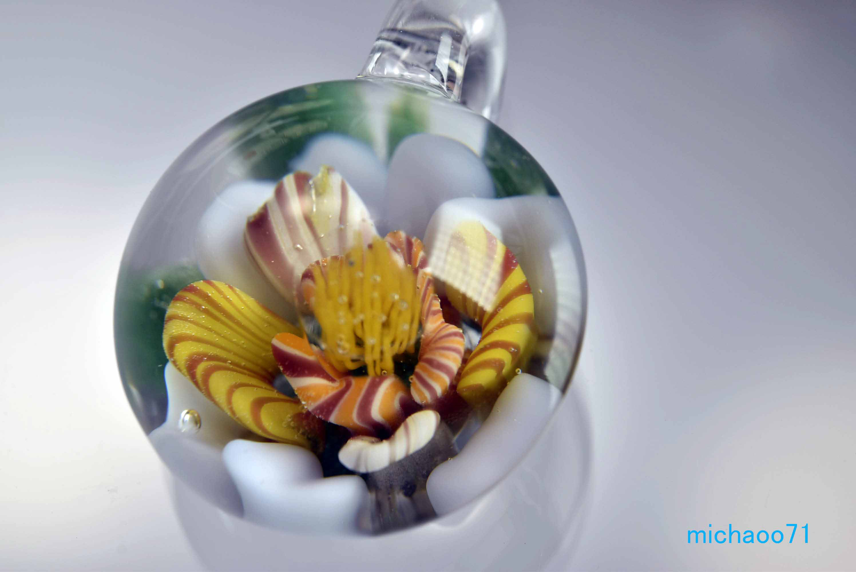 フラワー ガラスのペンダントトップ　(12140-P21) GLASS FLOWER  ＃ガラスアクセサリー