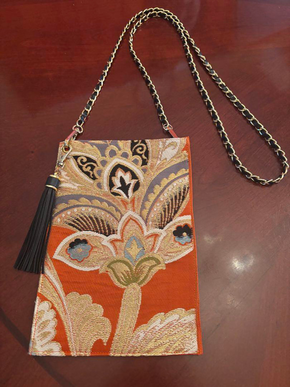 P19 ポケット代わりに！帯から作ったお洒落なスマホショルダー、携帯ポシェット 2枚目の画像