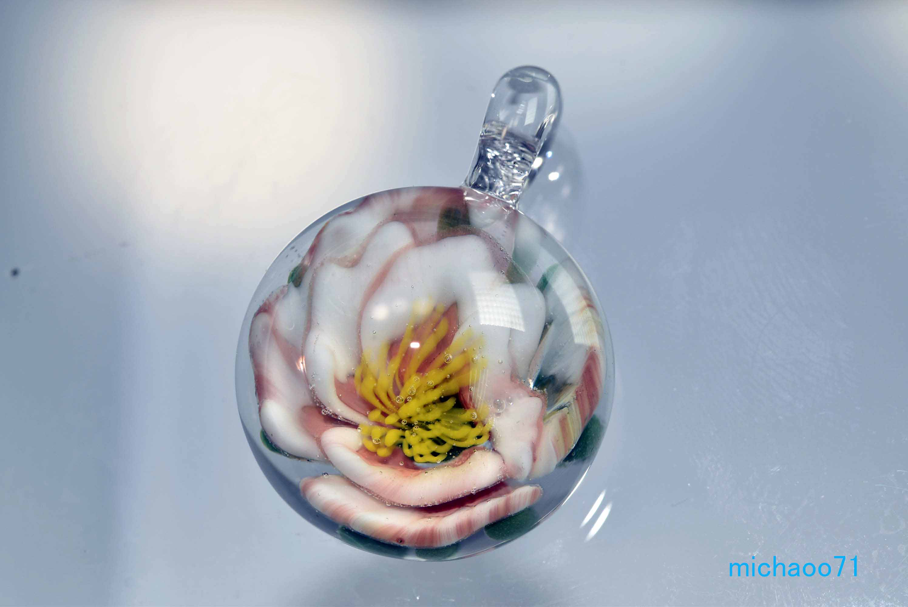 フラワー ガラスのペンダントトップ　(12156-P21) GLASS FLOWER  ＃ガラスアクセサリー