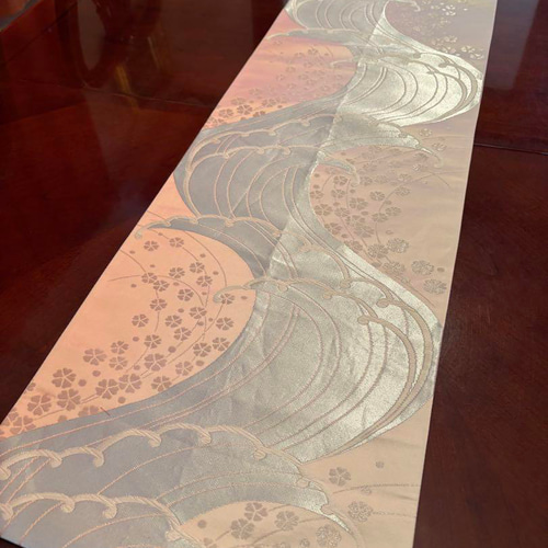 2991春のピンクグラデーション❗️正絹テーブルランナー 帯リメイク