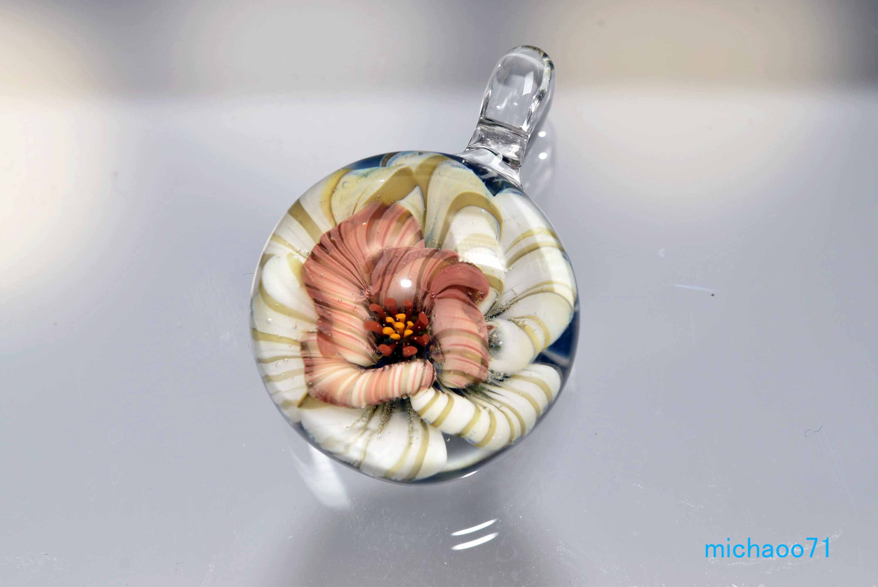 フラワー ガラスのペンダントトップ　(12158-P21) GLASS FLOWER  ＃ガラスアクセサリー