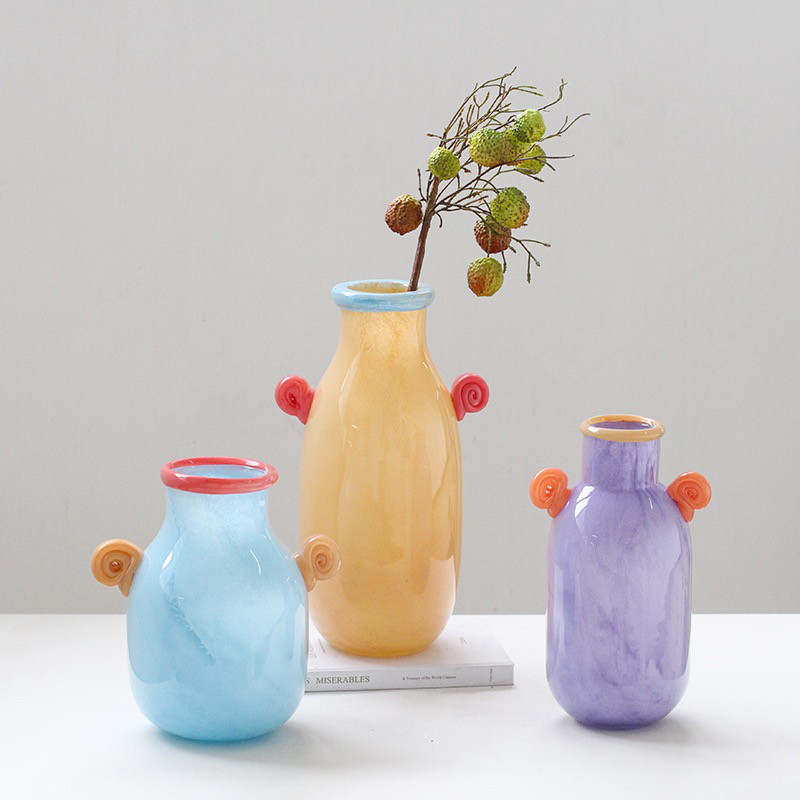 手作りキャンディーカラーガラス花瓶♪ドーパミン溢れるお部屋デコに