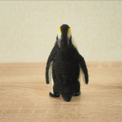 ペンギン親子 羊毛フェルト hatotoco 通販 18988656｜Creema(クリーマ)