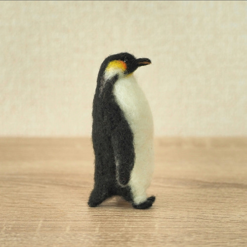 ペンギン親子 羊毛フェルト hatotoco 通販 18988656｜Creema(クリーマ)