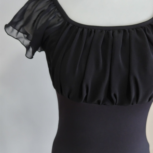 黒 シフォン生地のふわっと可愛らしい娘役レオタード　ひらひらお袖　S～Mサイズ シフォン生地のふわっと可愛らしい娘役風レオタード ひらひらと