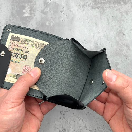 栃木レザーを使用した、ダブルスタッズコンパクト財布 二つ折り財布 全