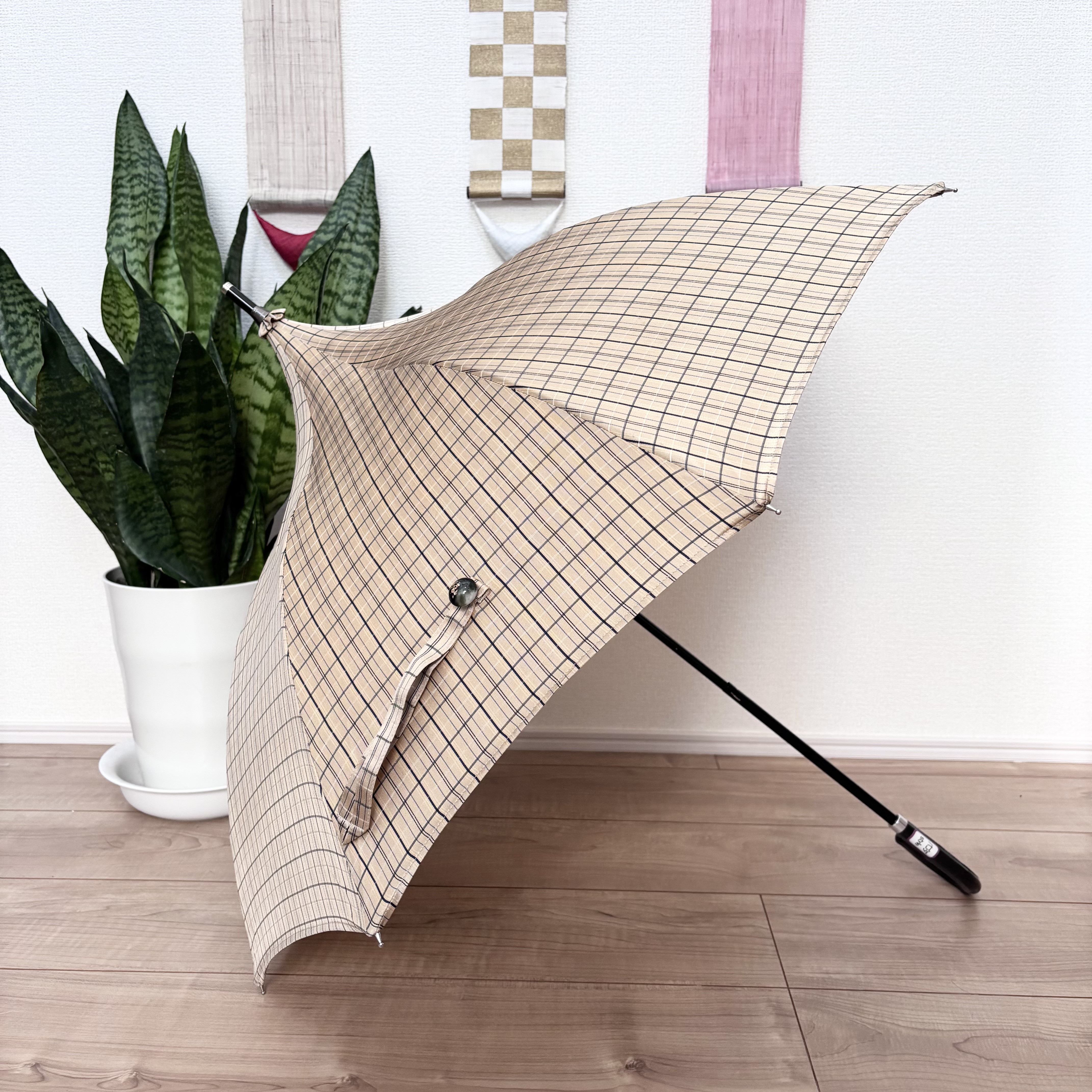 雨ゴートから作った晴雨兼用パゴダ日傘　春遠からじ 9,100円