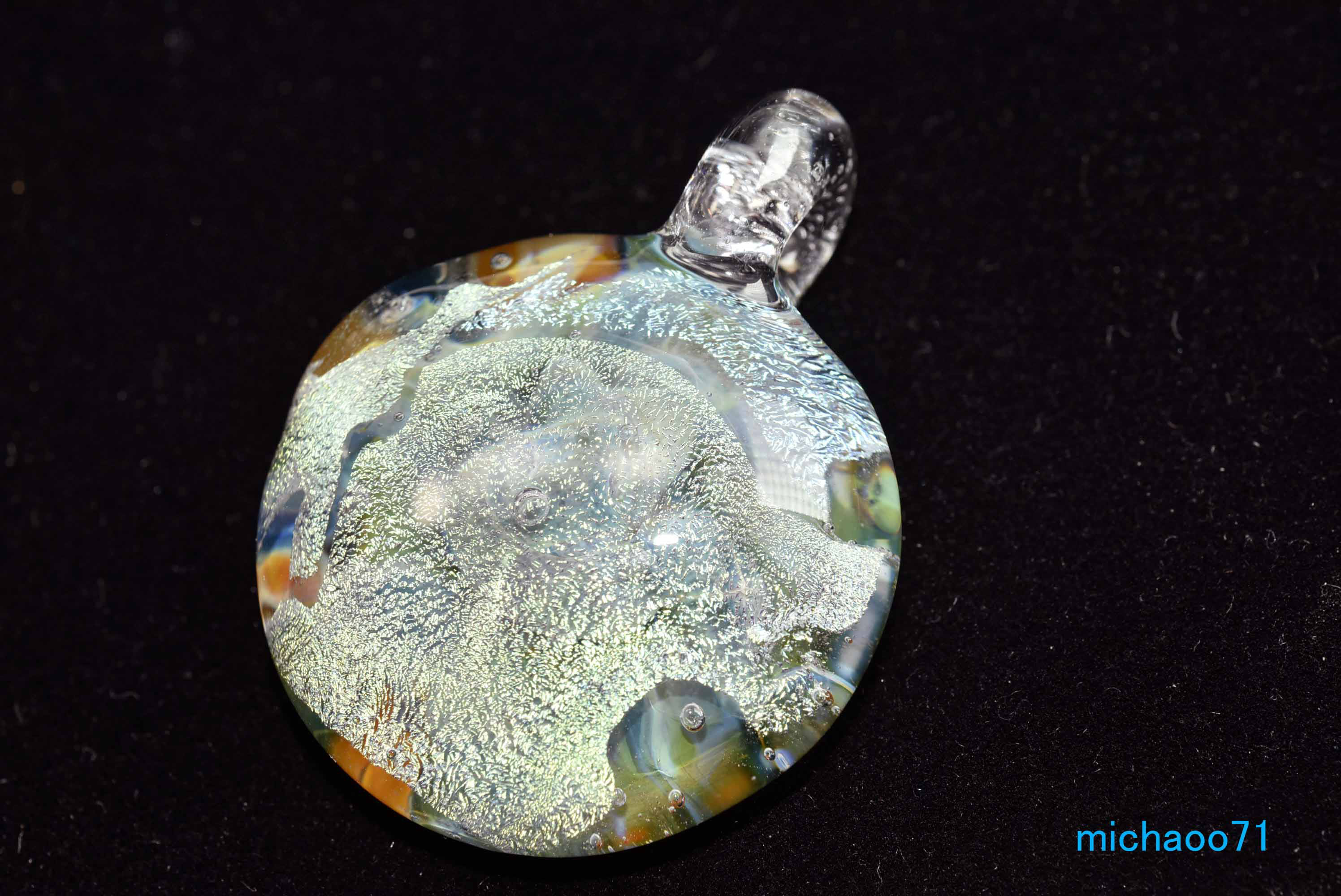 宇宙の輝き　ガラスのペンダントトップ　(12143-P21)   ＃ガラスアクセサリー