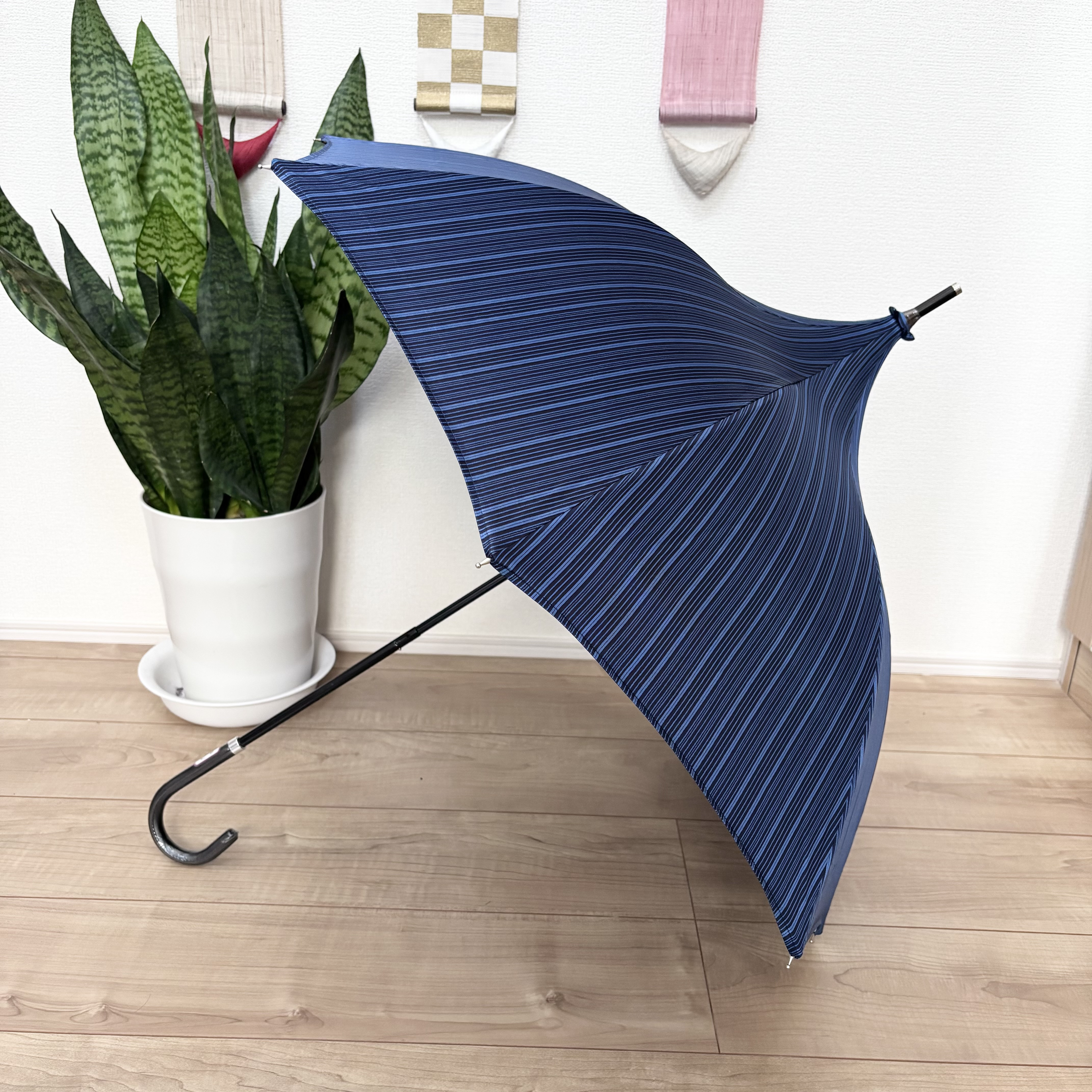 ハンドメイド　雨ゴートから作った晴雨兼用パゴダ日傘　春待月 雨ゴートから作った晴雨兼用パゴダ日傘 春待月 傘・日傘 Lotus*Musashi