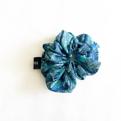 腕につけている時も可愛く 20番手コットンリネン 飴玉シュシュ