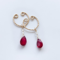 送料無料】 人気♡ 天然石 希少 スフェーン 痛くないイヤリング