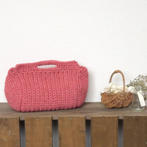 新作◆creema限定カラーあり◆3way仕様♥ロールショルダーバッグ＊横置き筒型の可愛らしい手編みバック◇ 6枚目の画像