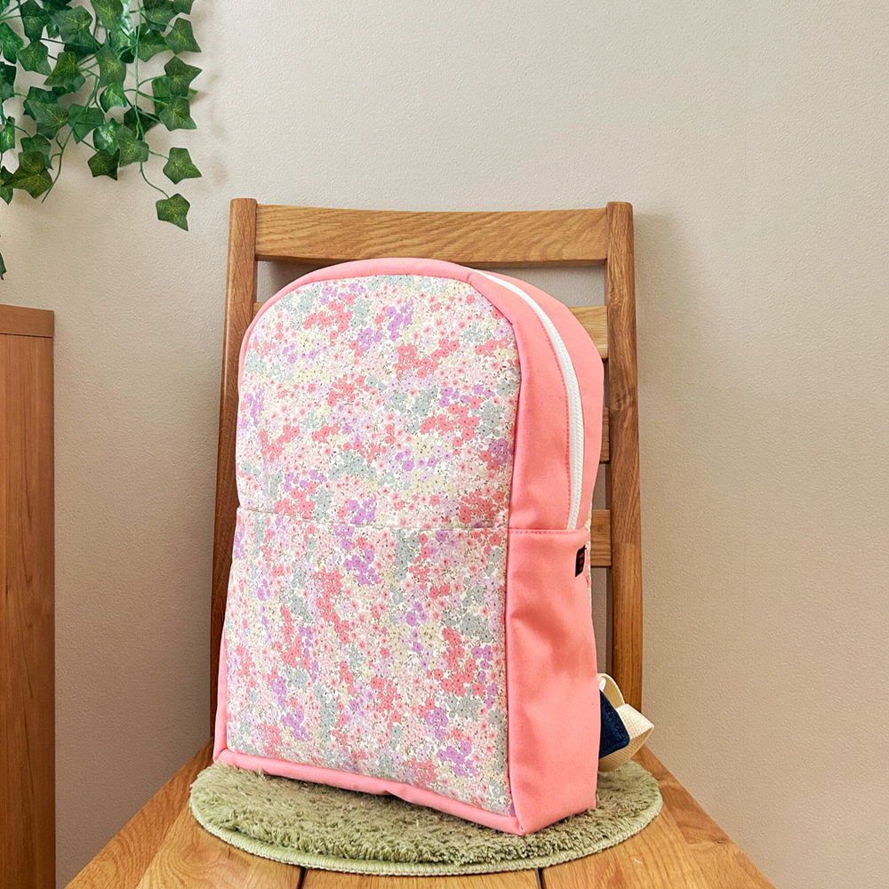 5、6歳くらいからのサイズアップキッズリュック＊日本製ピンク帆布×花柄